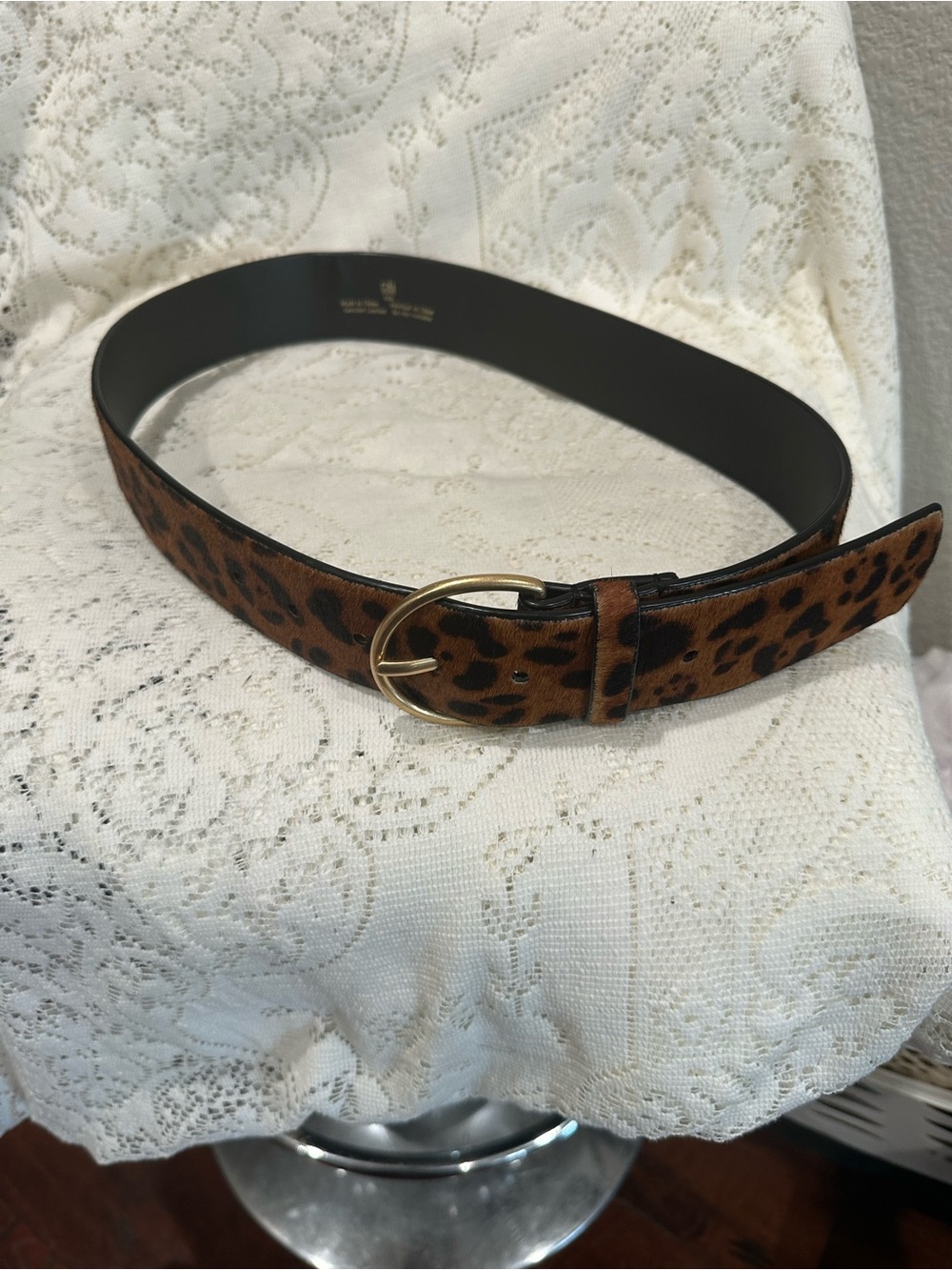 Cabi Leopard Print Leather Belt with Gold Oval Buckle small size 32 - Picture 2 of 4